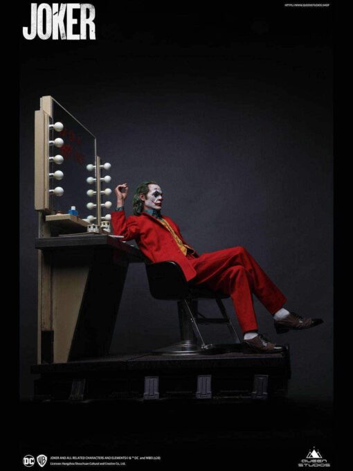 QUEEN STUDIOS Joker (Arthur Fleck) 1:3 Scale Statue - PREMIUM EDITION - Image 10