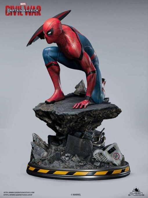 MARVEL Spider-Man 1/4 Scale Captain America: Civil War Statue PREMIUM EDITION - Image 7