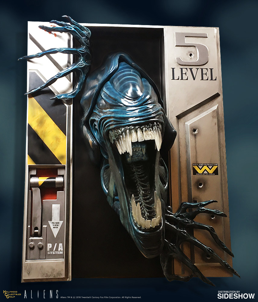 Aliens: Alien Queen Life-Size Wall Sculpture Exclusive Edition - Hollywood Collectibles Group - Image 2