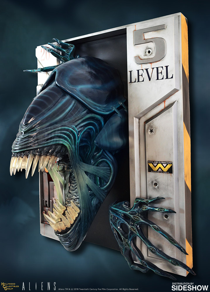 Aliens: Alien Queen Life-Size Wall Sculpture Exclusive Edition - Hollywood Collectibles Group - Image 3