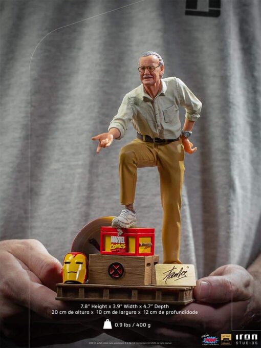 Stan Lee Deluxe Art Scale 1/10 By Iron Studios - Image 2