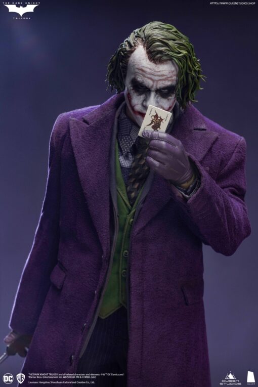 Joker (Heath Ledger) 1:6 Collectible Action Figure  - Premium (2 figures) - Image 27