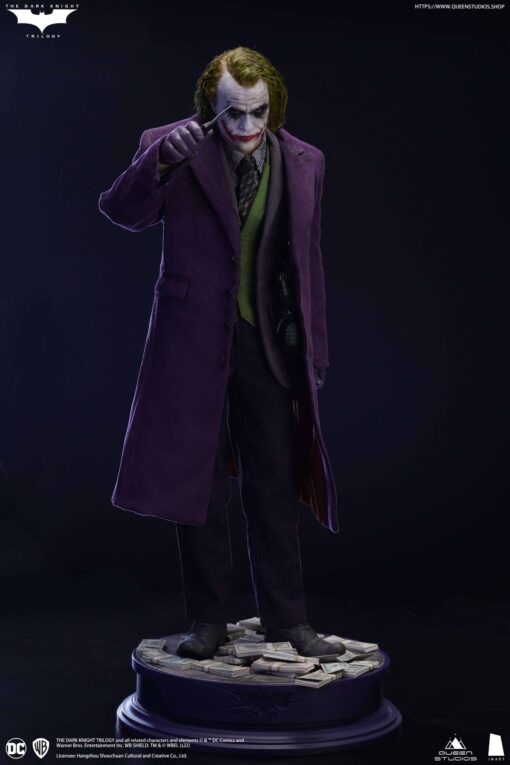 Joker (Heath Ledger) 1:6 Collectible Action Figure  - Premium (2 figures) - Image 34