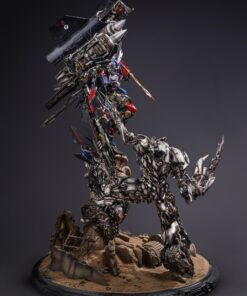 JETPOWER OPTIMUS PRIME VS MEGATRON STATUE BY QUEEN STUDIOS (Displayed in Store) - Image 6