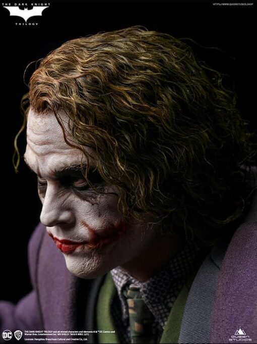 QUEEN STUDIOS The Dark Knight Joker 1:4 Scale Statue - Regular Version - Image 12
