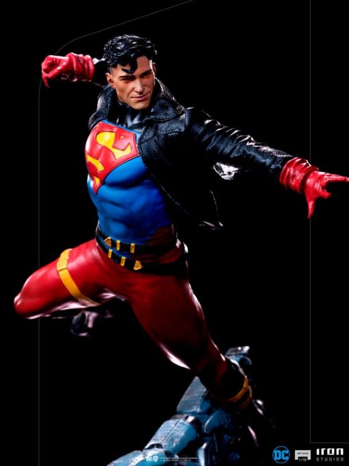SUPERBOY1:10 Scale Statue by Iron Studios - Image 9
