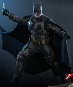 Batman and Batcycle Sixth Scale Figure Set By Hot Toys - Image 15