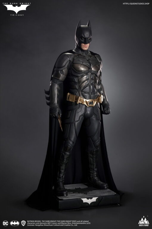 Queen Studios - Christian Bale 1/1 Bust + TDK Batman 1/1 Statue + Batman Armory (with interchangeable head sculpts) Ultimate Edition - Image 23