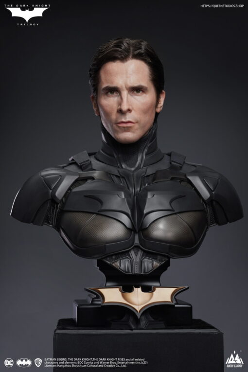 Queen Studios - Christian Bale 1/1 Bust + TDK Batman 1/1 Statue + Batman Armory (with interchangeable head sculpts) Ultimate Edition - Image 42