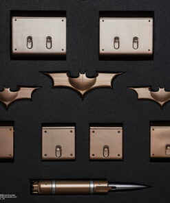 Queen Studios - Christian Bale 1/1 Bust + TDK Batman 1/1 Statue + Batman Armory (with interchangeable head sculpts) Ultimate Edition - Image 19