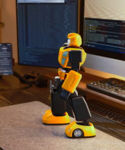 Alternative view of G1 Performance Bumblebee - Robosen
