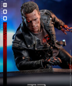 T-800 (Battle Damaged Version 2.0) - Hot Toys - Image 8