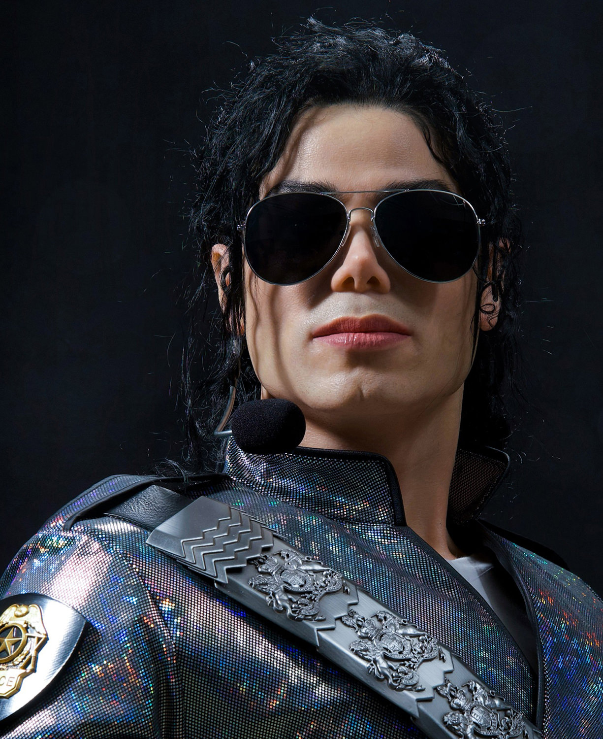 Michael Jackson (Dangerous Tour) Life-Size Bust - Damtoys - Image 23