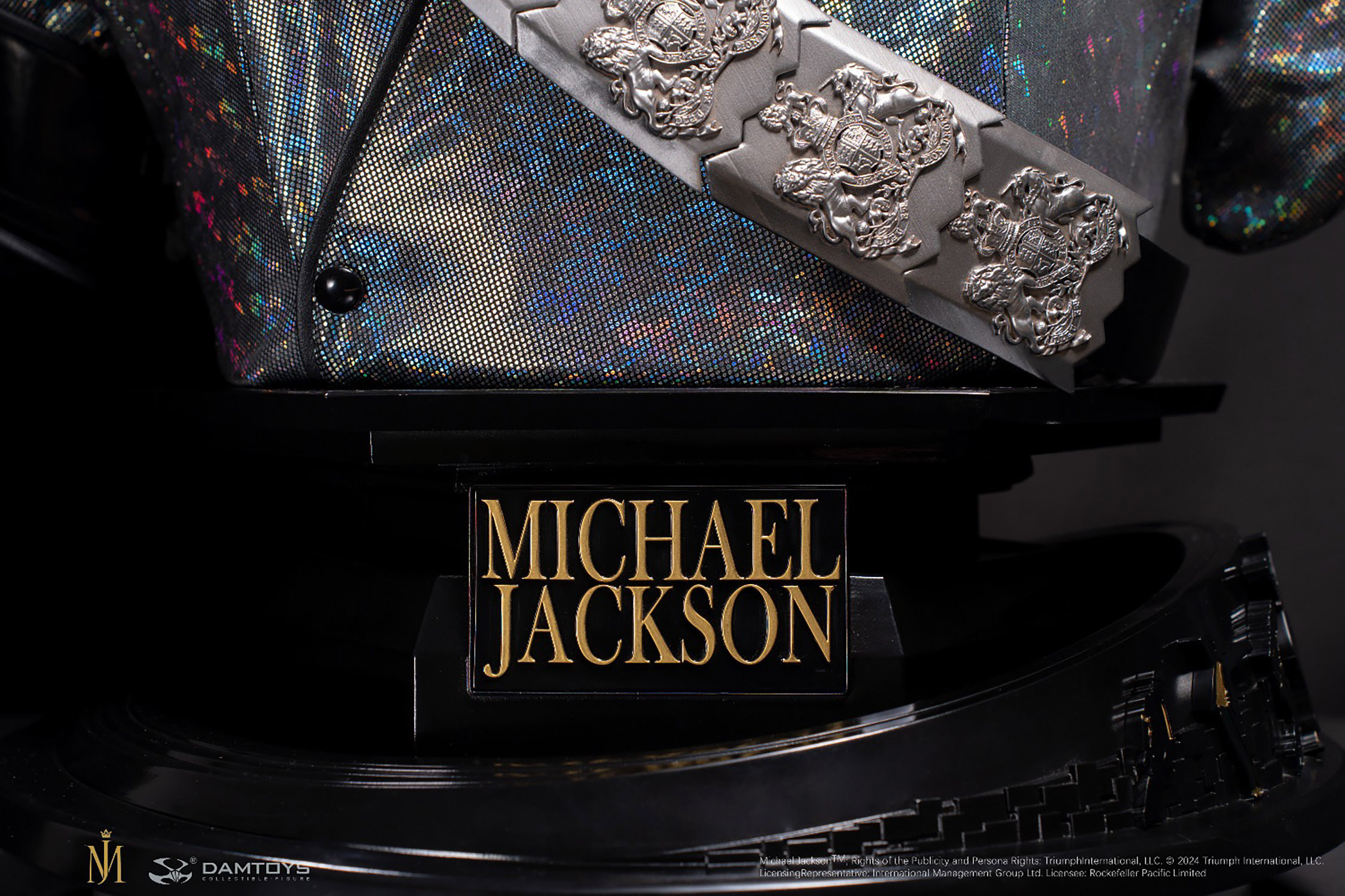 Michael Jackson (Dangerous Tour) Life-Size Bust - Damtoys - Image 4