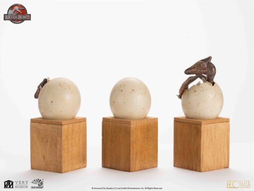 ELITE CREATURE COLLECTIBLES PRESENTS: Jurassic Park Hatching Pterosaur - Image 3