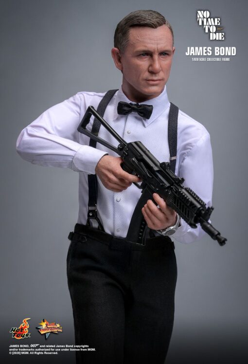 James Bond Sixth Scale Figure by Hot Toys - Image 2