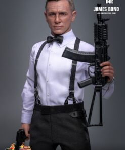 James Bond Sixth Scale Figure by Hot Toys - Image 19