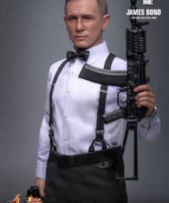 James Bond Sixth Scale Figure by Hot Toys - Image 20