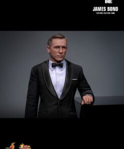 James Bond Sixth Scale Figure by Hot Toys - Image 7