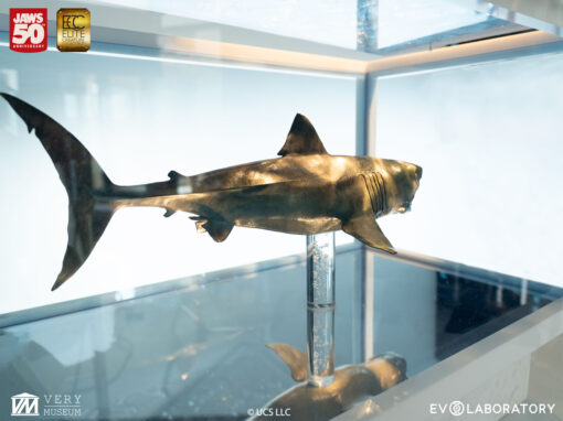ELITE CREATURE COLLECTIBLES PRESENTS: Jaws Bronze 1/18 Scale Statue - Image 12
