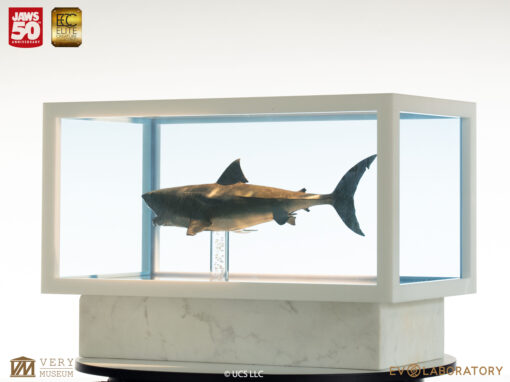 ELITE CREATURE COLLECTIBLES PRESENTS: Jaws Bronze 1/18 Scale Statue - Image 7