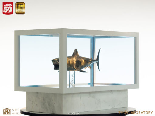 ELITE CREATURE COLLECTIBLES PRESENTS: Jaws Bronze 1/18 Scale Statue - Image 5