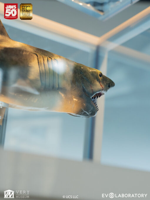 ELITE CREATURE COLLECTIBLES PRESENTS: Jaws Bronze 1/18 Scale Statue - Image 13