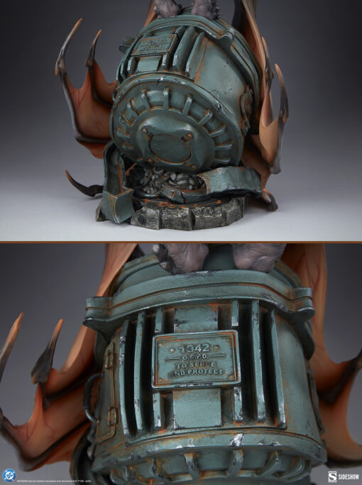 Man-Bat™ Premium Format™ Figure - Sideshow Collectibles - Image 11