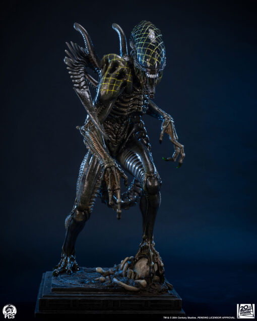 GRID ALIEN 1:2 SCALE STATUE - PCS Collectibles - Image 18