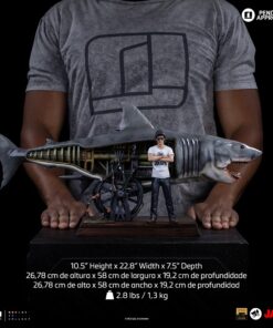 Alternative view of Statue Steven Spielberg & Jaws 50th Anniversary – Deluxe Art Scale 1/10 – Iron Studios