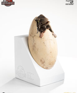 ELITE CREATURE COLLECTIBLES PRESENTS: Jurassic Park III White Queen Egg Hatching - Image 12