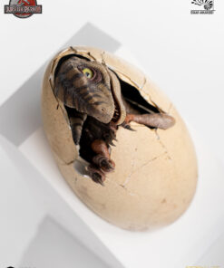 ELITE CREATURE COLLECTIBLES PRESENTS: Jurassic Park III White Queen Egg Hatching - Image 8