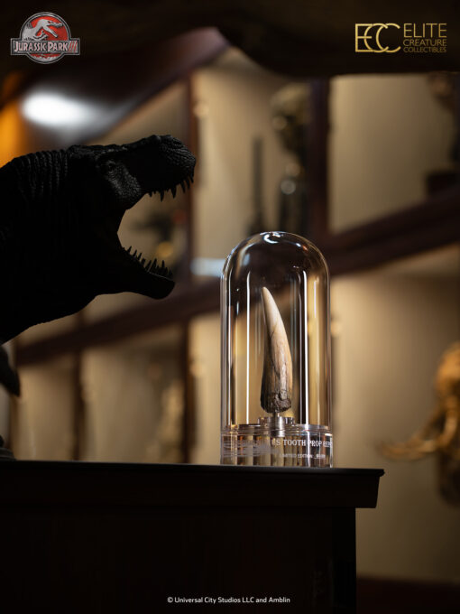 ELITE CREATURE COLLECTIBLES PRESENTS: Jurassic Park III – Spinosaurus Tooth Prop Reproduction - Image 3