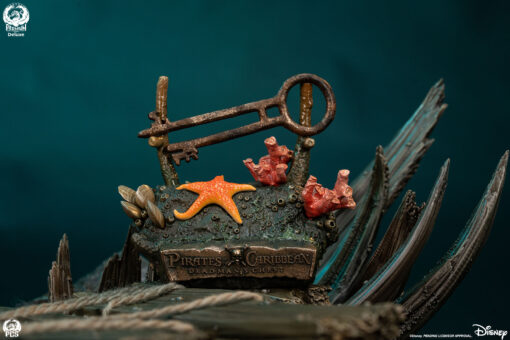 PIRATES OF THE CARIBBEAN: DAVY JONES 1:3 SCALE STATUE - PCS - Image 7
