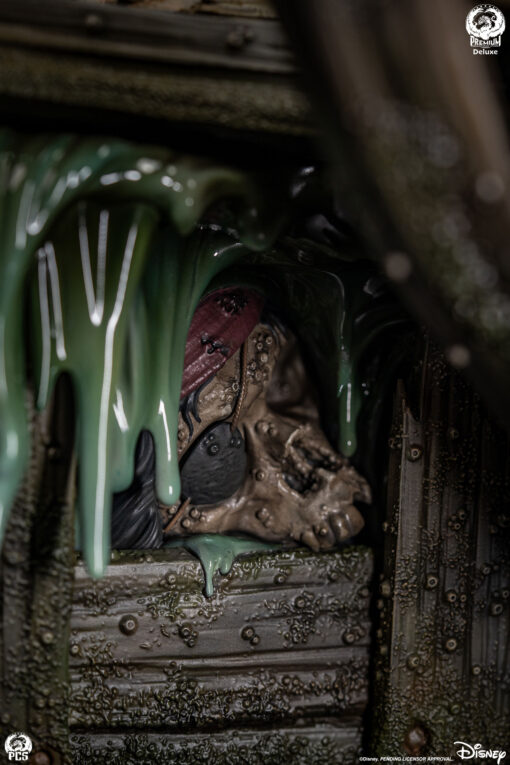 PIRATES OF THE CARIBBEAN: DAVY JONES 1:3 SCALE STATUE - PCS - Image 27