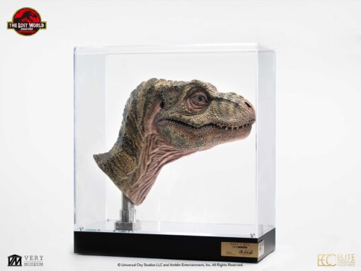 ELITE CREATURE COLLECTIBLES PRESENTS: Jurassic Park 2 Junior T-Rex Bust Prop Reproduction - Image 6